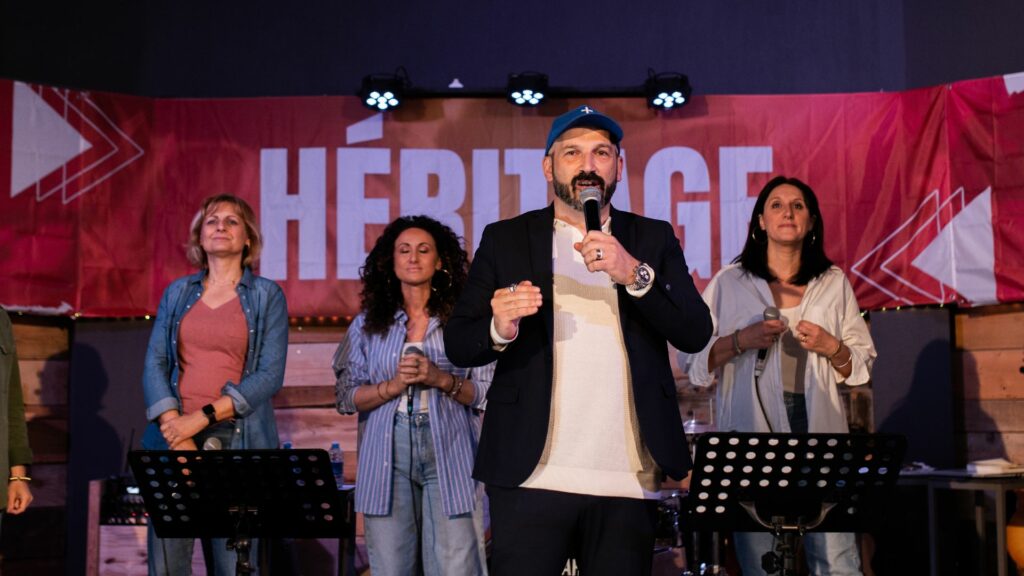 eglise-frejus-celebration